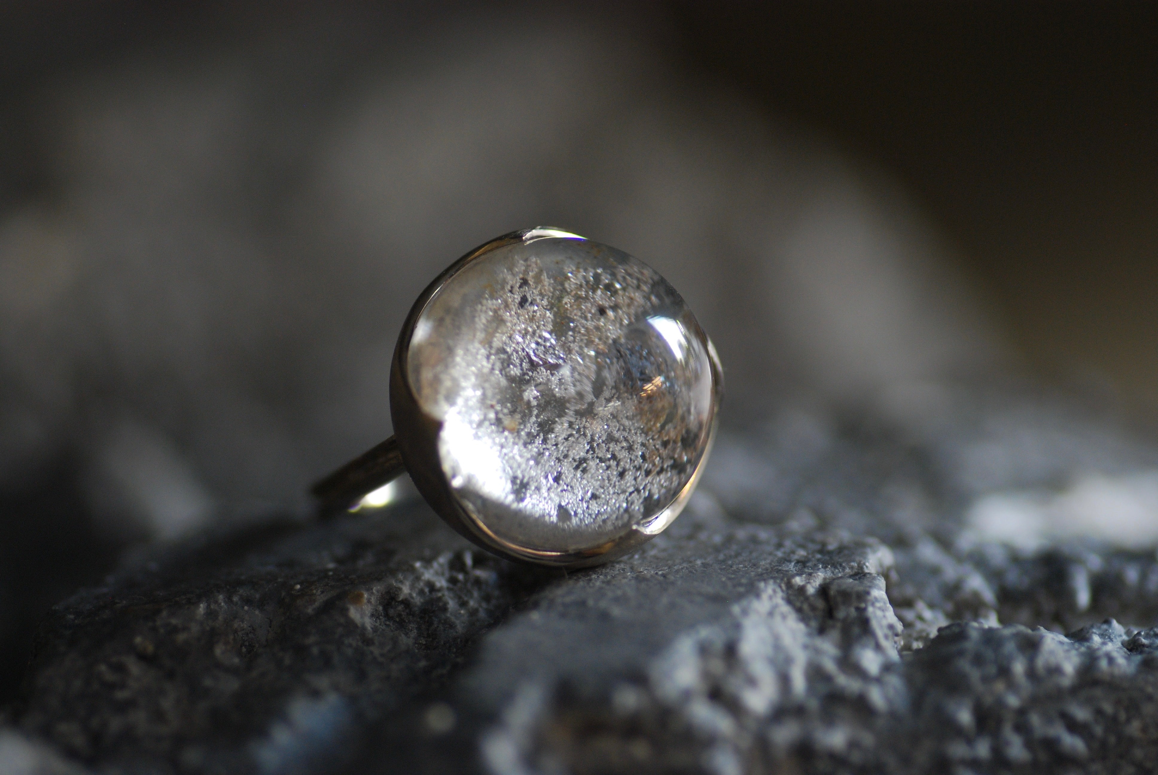 Featured【fragments】 – Moixx